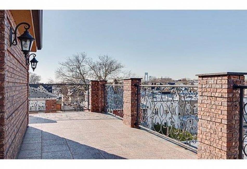 1366 70th Street, Brooklyn, New York 11228, 8 Bedrooms Bedrooms, ,10 BathroomsBathrooms,Residential,For Sale,70th,456465