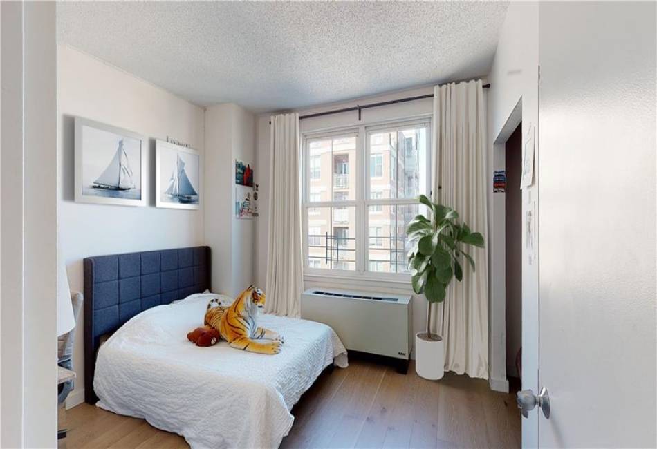 60 Oceana Drive, Brooklyn, New York 11235, 2 Bedrooms Bedrooms, ,2 BathroomsBathrooms,Residential,For Sale,Oceana,458705
