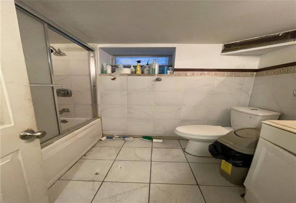 2635 19th Street, Brooklyn, New York 11235, ,3 BathroomsBathrooms,Residential,For Sale,19th,460504