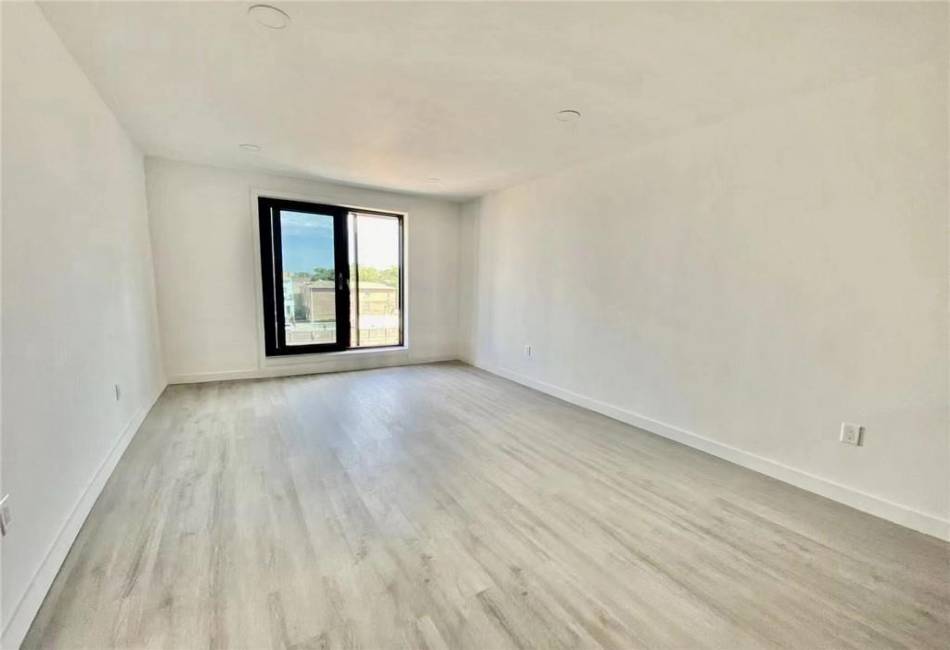 1238 63rd Street, Brooklyn, New York 11219, 1 Bedroom Bedrooms, ,1 BathroomBathrooms,Residential,For Sale,63rd,470907