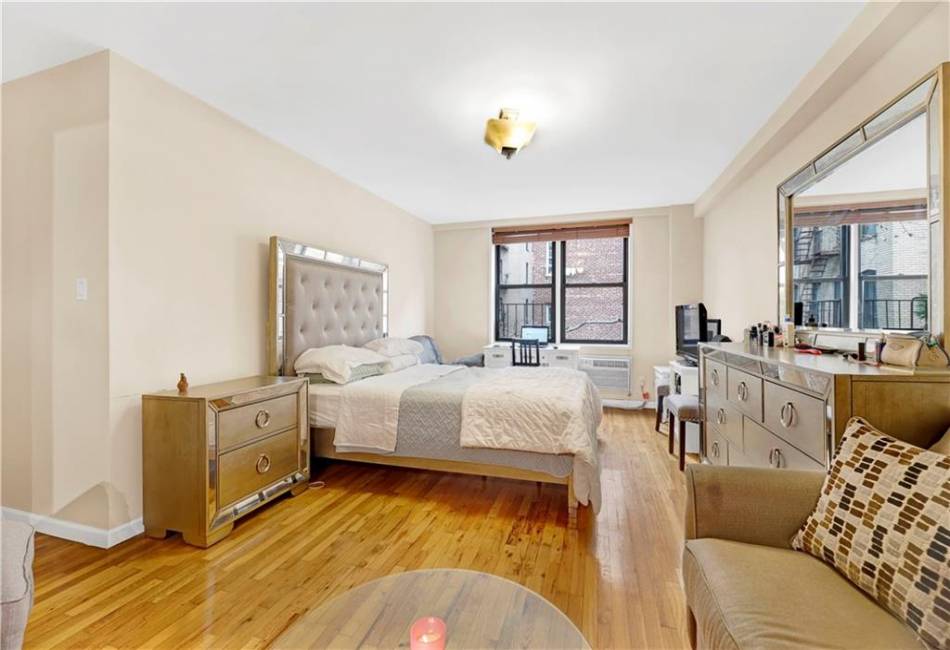 275 Webster Avenue, Brooklyn, New York 11230, ,1 BathroomBathrooms,Residential,For Sale,Webster,470964