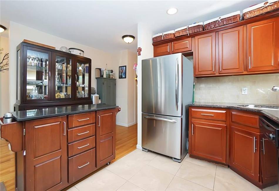 681 88th Street, Brooklyn, New York 11228, 2 Bedrooms Bedrooms, ,3 BathroomsBathrooms,Residential,For Sale,88th,472639