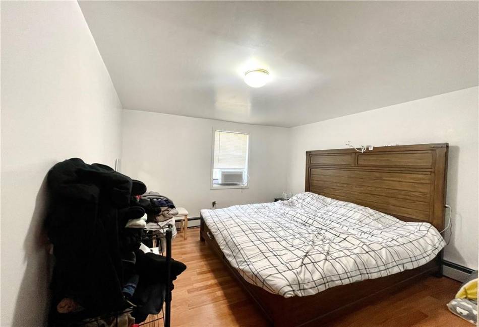 33 Avenue X, Brooklyn, New York 11223, 7 Bedrooms Bedrooms, ,4 BathroomsBathrooms,Residential,For Sale,Avenue X,472662