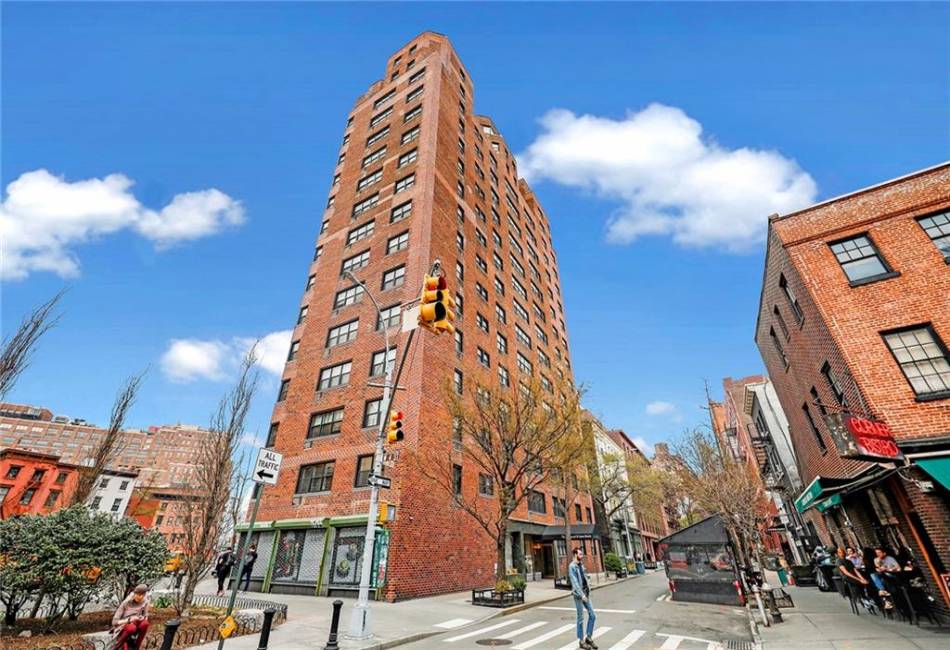 31 Jane Street, New York, New York 10014, 2 Bedrooms Bedrooms, ,2 BathroomsBathrooms,Residential,For Sale,Jane,473134