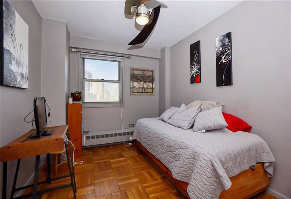 215 Adams Street, Brooklyn, New York 11201, 2 Bedrooms Bedrooms, ,1 BathroomBathrooms,Residential,For Sale,Adams,473363