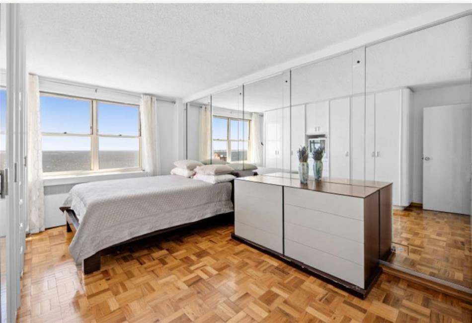 1311 Brightwater Avenue, Brooklyn, New York 11235, 1 Bedroom Bedrooms, ,1 BathroomBathrooms,Residential,For Sale,Brightwater,468786