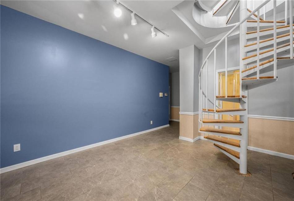 4050 Nostrand Avenue, Brooklyn, New York 11235, 1 Bedroom Bedrooms, ,2 BathroomsBathrooms,Residential,For Sale,Nostrand,473846