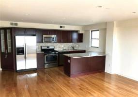 3015 Brighton 6th Street, Brooklyn, New York 11235, 3 Bedrooms Bedrooms, ,2 BathroomsBathrooms,Residential,For Sale,Brighton 6th,476066