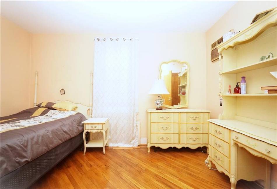 51 91st Street, Brooklyn, New York 11209, 4 Bedrooms Bedrooms, ,3 BathroomsBathrooms,Residential,For Sale,91st,475615