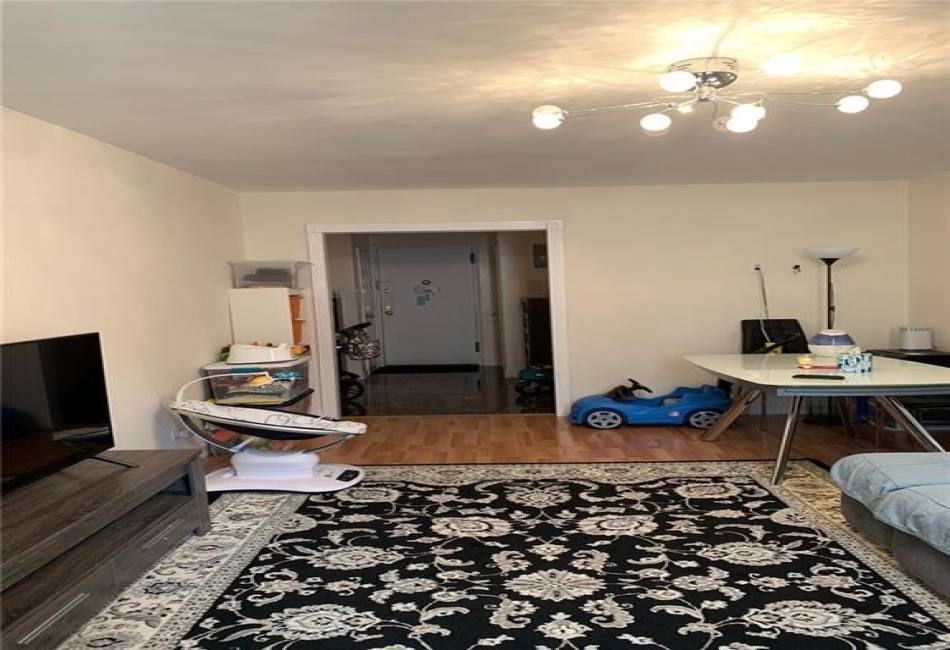 2400 3rd Street, Brooklyn, New York 11223, 1 Bedroom Bedrooms, ,1 BathroomBathrooms,Residential,For Sale,3rd,476208