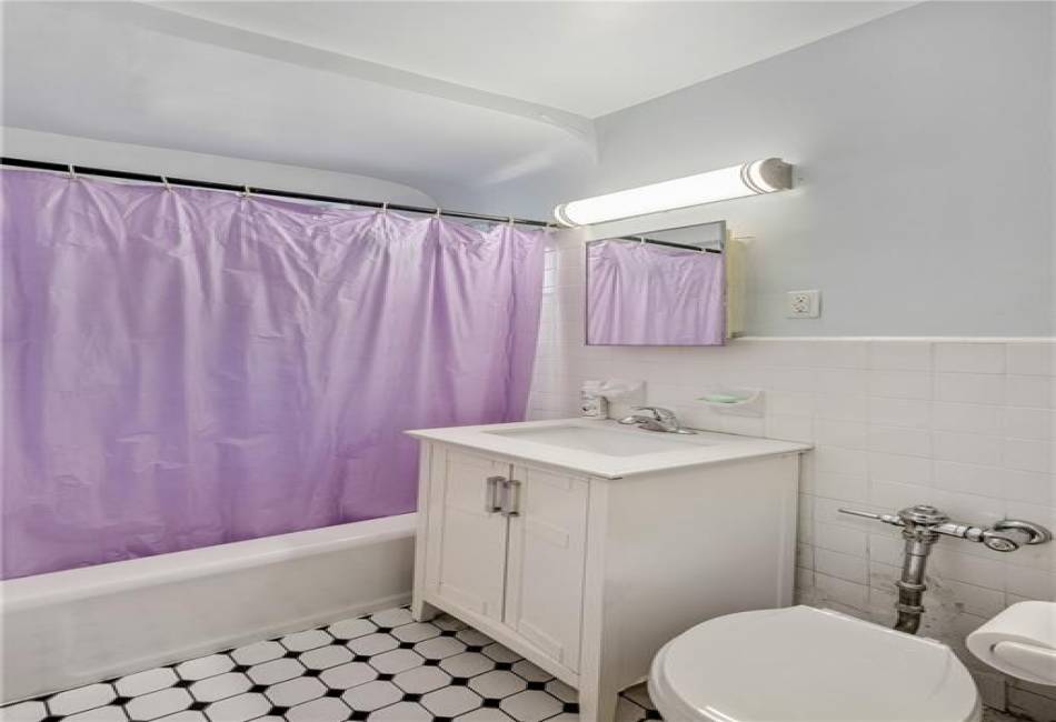 1615 Avenue I, Brooklyn, New York 11230, 1 Bedroom Bedrooms, ,1 BathroomBathrooms,Residential,For Sale,Avenue I,476381