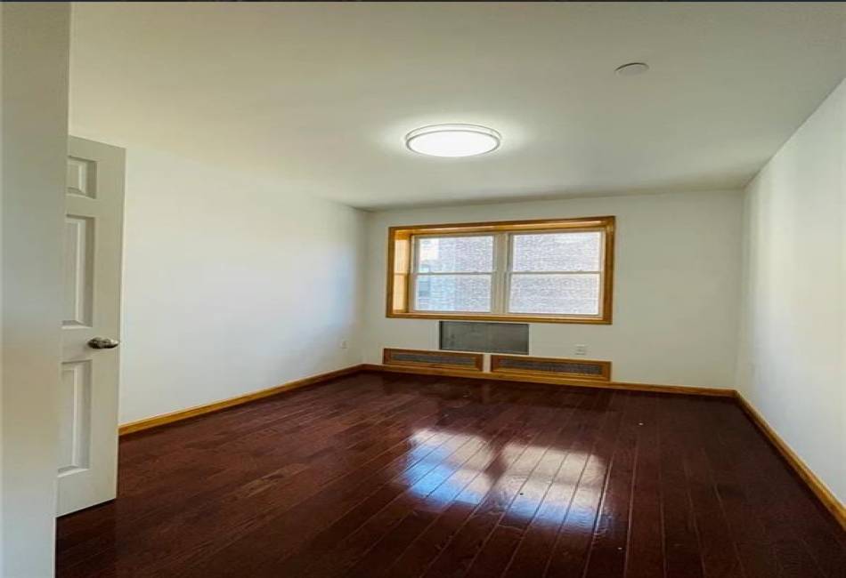 1683 7th Street, Brooklyn, New York 11223, 2 Bedrooms Bedrooms, ,1 BathroomBathrooms,Residential,For Sale,7th,476560