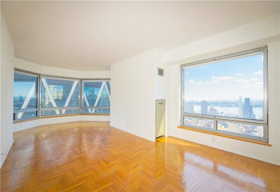 301 57th Street, New York, New York 10019, 1 Bedroom Bedrooms, ,1 BathroomBathrooms,Residential,For Sale,57th,476698