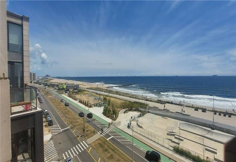 91-16 Shore Front Parkway, Oueens, New York 11693, 2 Bedrooms Bedrooms, ,2 BathroomsBathrooms,Residential,For Sale,Shore Front,476711