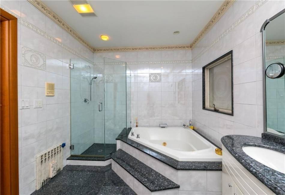 7325 14th Avenue, Brooklyn, New York 11228, 8 Bedrooms Bedrooms, ,4 BathroomsBathrooms,Residential,For Sale,14th,476811