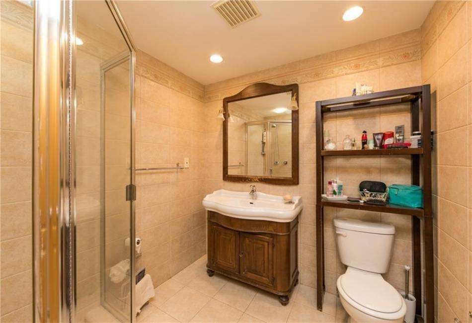 7325 14th Avenue, Brooklyn, New York 11228, 8 Bedrooms Bedrooms, ,4 BathroomsBathrooms,Residential,For Sale,14th,476811