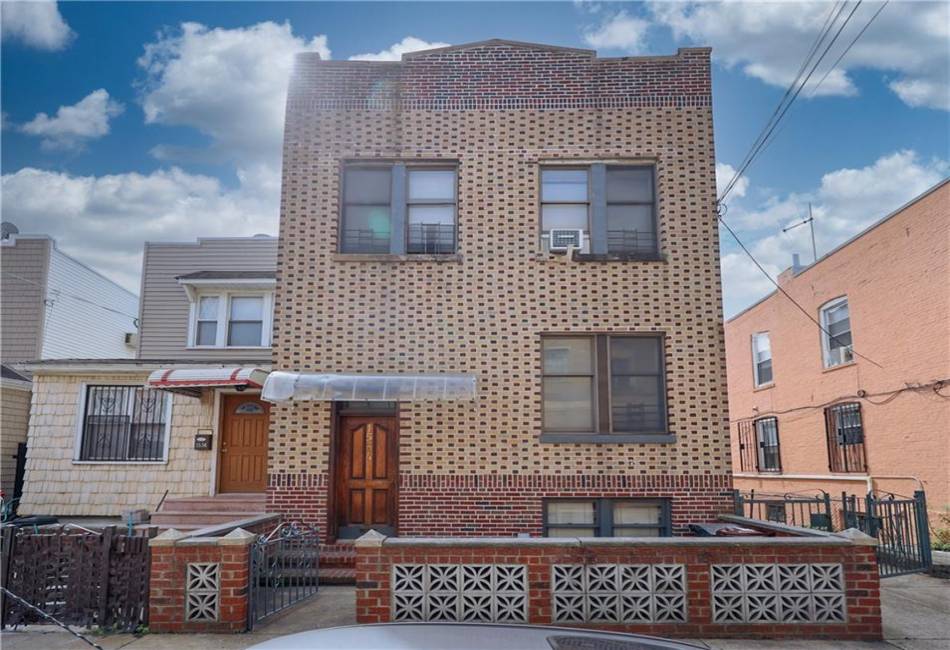 1534 63rd Street, Brooklyn, New York 11219, 7 Bedrooms Bedrooms, ,4 BathroomsBathrooms,Residential,For Sale,63rd,477161