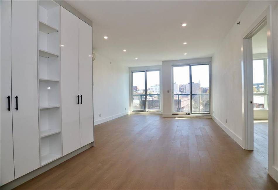 9964 3rd Avenue, Brooklyn, New York 11209, 2 Bedrooms Bedrooms, ,2 BathroomsBathrooms,Residential,For Sale,3rd,477354