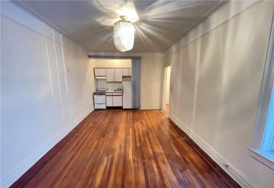 3105 Brighton 3rd Street, Brooklyn, New York 11235, 1 Bedroom Bedrooms, ,1 BathroomBathrooms,Residential,For Sale,Brighton 3rd,477633