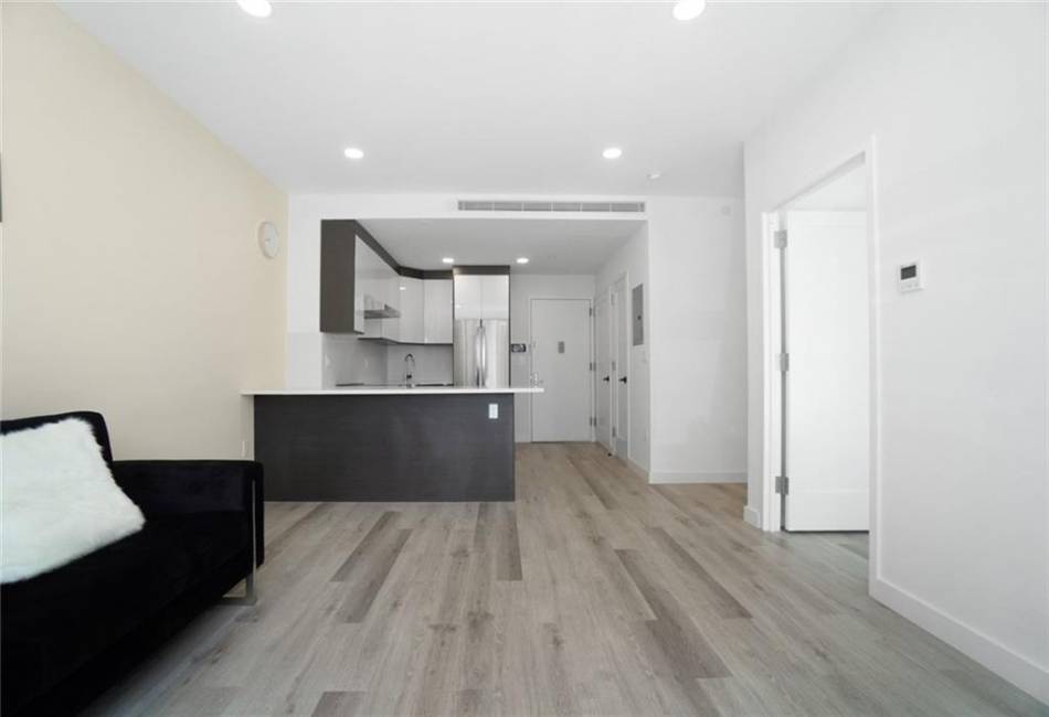 1238 63rd Street, Brooklyn, New York 11219, 2 Bedrooms Bedrooms, ,1 BathroomBathrooms,Residential,For Sale,63rd,477710