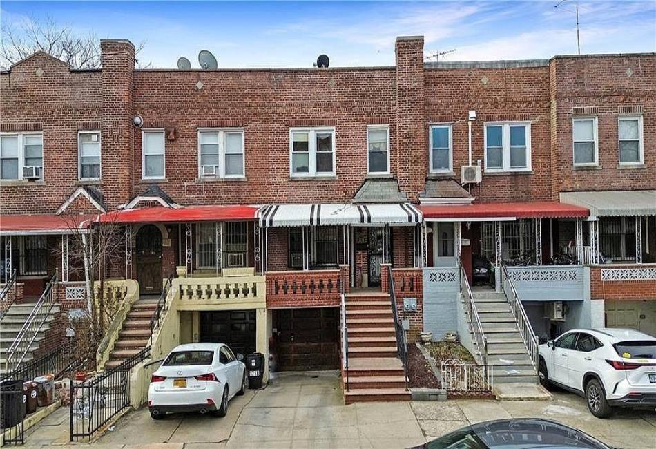 1718 63rd Street, Brooklyn, New York 11204, 4 Bedrooms Bedrooms, ,2 BathroomsBathrooms,Residential,For Sale,63rd,478045