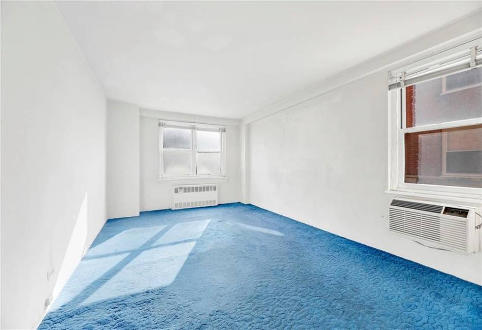 3215 Avenue H, Brooklyn, New York 11210, 2 Bedrooms Bedrooms, ,2 BathroomsBathrooms,Residential,For Sale,Avenue H,478284