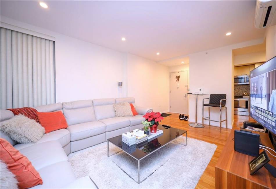 8629 Bay Parkway, Brooklyn, New York 11214, 2 Bedrooms Bedrooms, ,2 BathroomsBathrooms,Residential,For Sale,Bay,478781