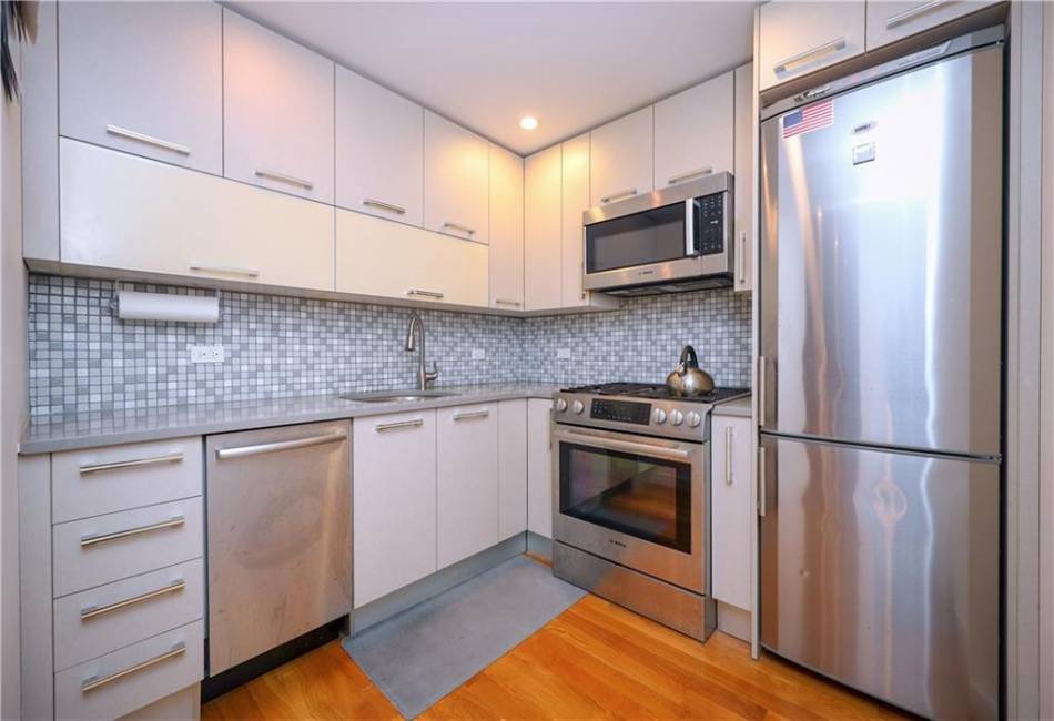 8629 Bay Parkway, Brooklyn, New York 11214, 2 Bedrooms Bedrooms, ,2 BathroomsBathrooms,Residential,For Sale,Bay,478781