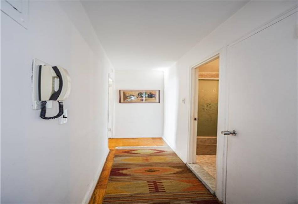 35 Seacoast Terrace, Brooklyn, New York 11235, 1 Bedroom Bedrooms, ,1 BathroomBathrooms,Residential,For Sale,Seacoast,478900