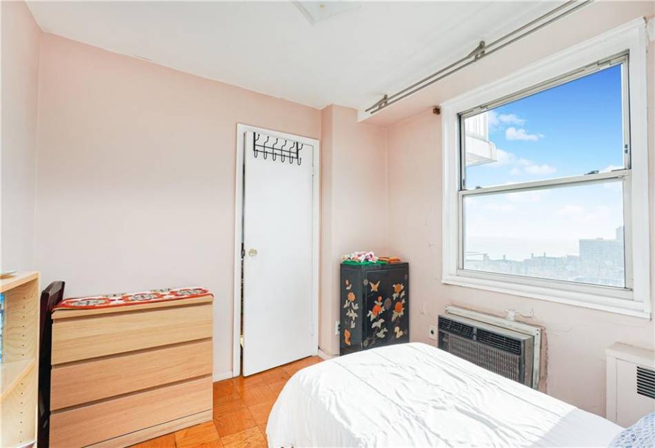 35 Seacoast Terrace, Brooklyn, New York 11235, 1 Bedroom Bedrooms, ,1 BathroomBathrooms,Residential,For Sale,Seacoast,478900