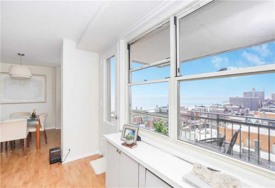 35 Seacoast Terrace, Brooklyn, New York 11235, 1 Bedroom Bedrooms, ,1 BathroomBathrooms,Residential,For Sale,Seacoast,478901