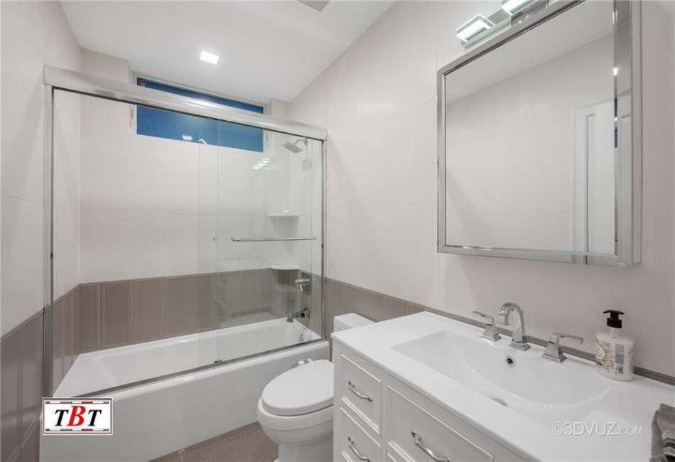 2107 Avenue N, Brooklyn, New York 11210, 6 Bedrooms Bedrooms, ,5 BathroomsBathrooms,Residential,For Sale,Avenue N,478893