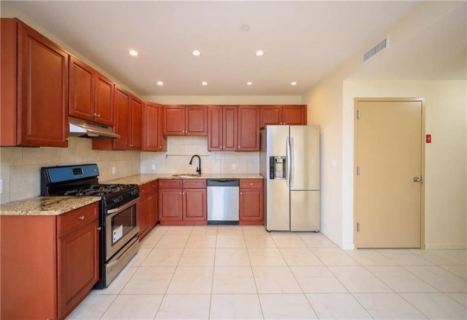 2818 17th Street, Brooklyn, New York 11225, 2 Bedrooms Bedrooms, ,2 BathroomsBathrooms,Residential,For Sale,17th,478970