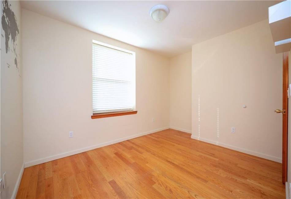 2818 17th Street, Brooklyn, New York 11225, 2 Bedrooms Bedrooms, ,2 BathroomsBathrooms,Residential,For Sale,17th,478970