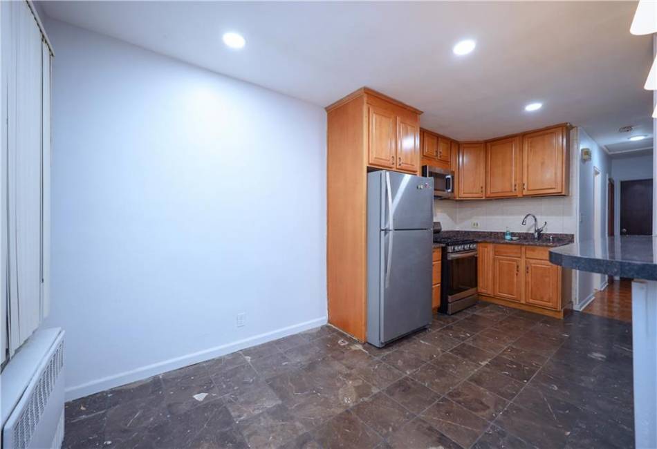 2423 Brigham Street, Brooklyn, New York 11235, 3 Bedrooms Bedrooms, ,3 BathroomsBathrooms,Residential,For Sale,Brigham,479150