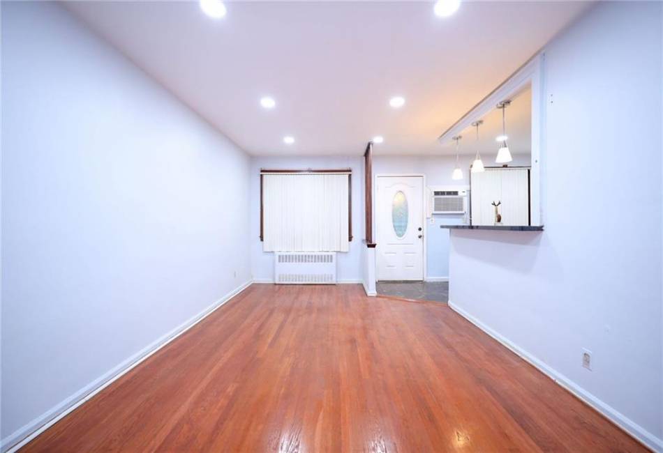 2423 Brigham Street, Brooklyn, New York 11235, 3 Bedrooms Bedrooms, ,3 BathroomsBathrooms,Residential,For Sale,Brigham,479150