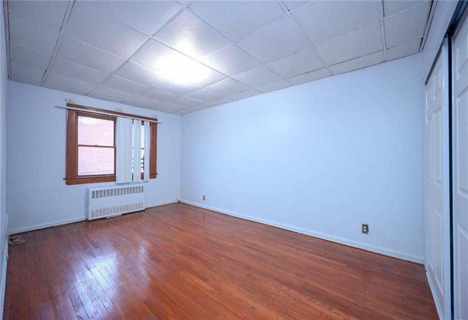 2423 Brigham Street, Brooklyn, New York 11235, 3 Bedrooms Bedrooms, ,3 BathroomsBathrooms,Residential,For Sale,Brigham,479150