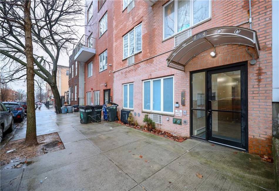 754 40th Street, Brooklyn, New York 11232, 16 Bedrooms Bedrooms, ,8 BathroomsBathrooms,Residential,For Sale,40th,479487