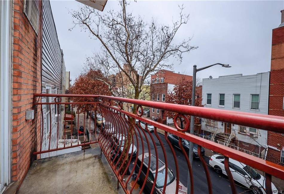 754 40th Street, Brooklyn, New York 11232, 16 Bedrooms Bedrooms, ,8 BathroomsBathrooms,Residential,For Sale,40th,479487