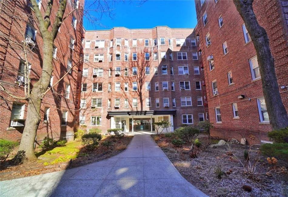 920 17th Street, Brooklyn, New York 11230, 1 Bedroom Bedrooms, ,1 BathroomBathrooms,Residential,For Sale,17th,479601