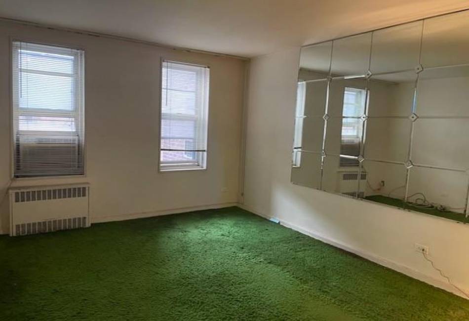 2232 Brigham Street, Brooklyn, New York 11229, 2 Bedrooms Bedrooms, ,1 BathroomBathrooms,Residential,For Sale,Brigham,479639