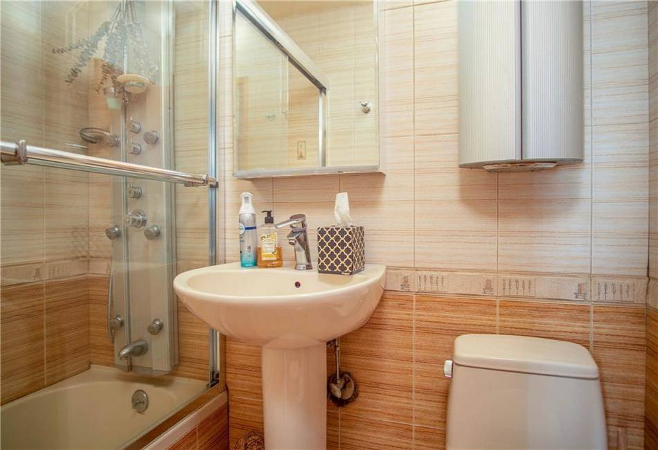 460 Neptune Avenue, Brooklyn, New York 11224, 2 Bedrooms Bedrooms, ,1 BathroomBathrooms,Residential,For Sale,Neptune,479736