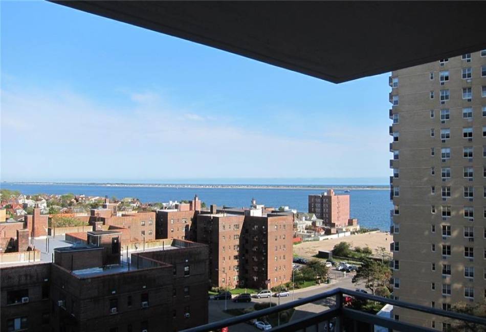 35 Seacoast Terrace, Brooklyn, New York 11235, 1 Bedroom Bedrooms, ,1 BathroomBathrooms,Residential,For Sale,Seacoast,479807