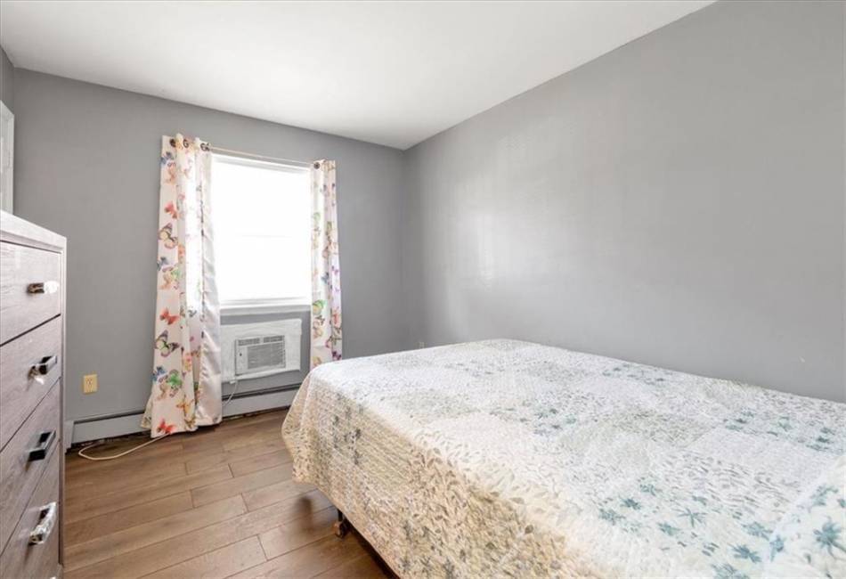 323 Hendrix Street, Brooklyn, New York 11207, ,Residential,For Sale,Hendrix,479849