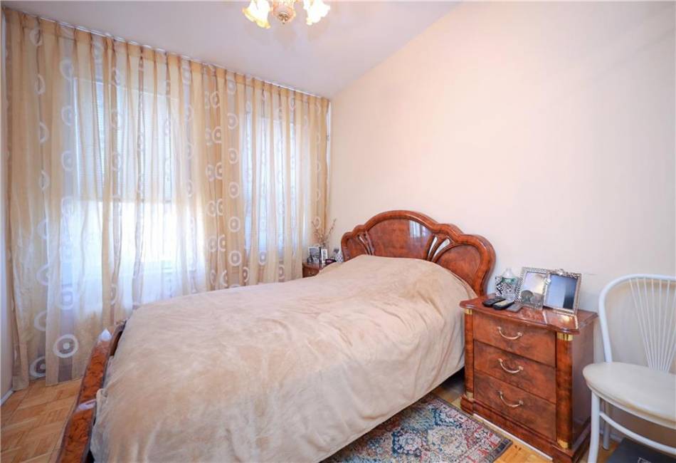 2915 Brighton 7th Street, Brooklyn, New York 11235, ,Residential,For Sale,Brighton 7th,479840