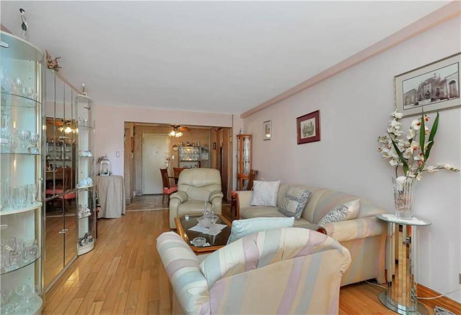 3235 Emmons Avenue, Brooklyn, New York 11235, 1 Bedroom Bedrooms, ,1 BathroomBathrooms,Residential,For Sale,Emmons,479929