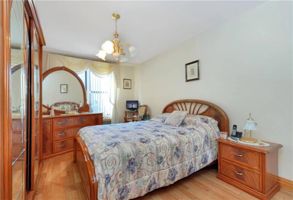 3235 Emmons Avenue, Brooklyn, New York 11235, 1 Bedroom Bedrooms, ,1 BathroomBathrooms,Residential,For Sale,Emmons,479929