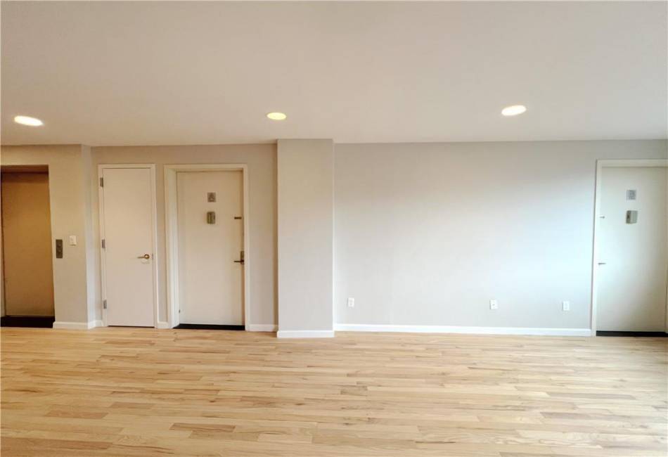 702 Ocean Parkway, Brooklyn, New York 11230, 2 Bedrooms Bedrooms, ,2 BathroomsBathrooms,Residential,For Sale,Ocean,479962