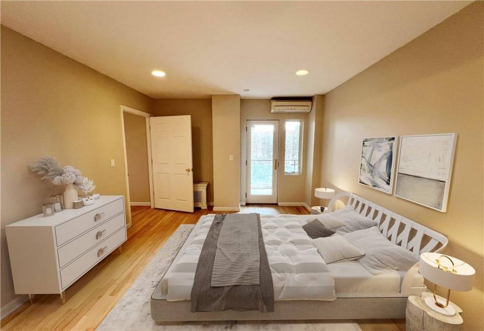 702 Ocean Parkway, Brooklyn, New York 11230, 2 Bedrooms Bedrooms, ,2 BathroomsBathrooms,Residential,For Sale,Ocean,479962