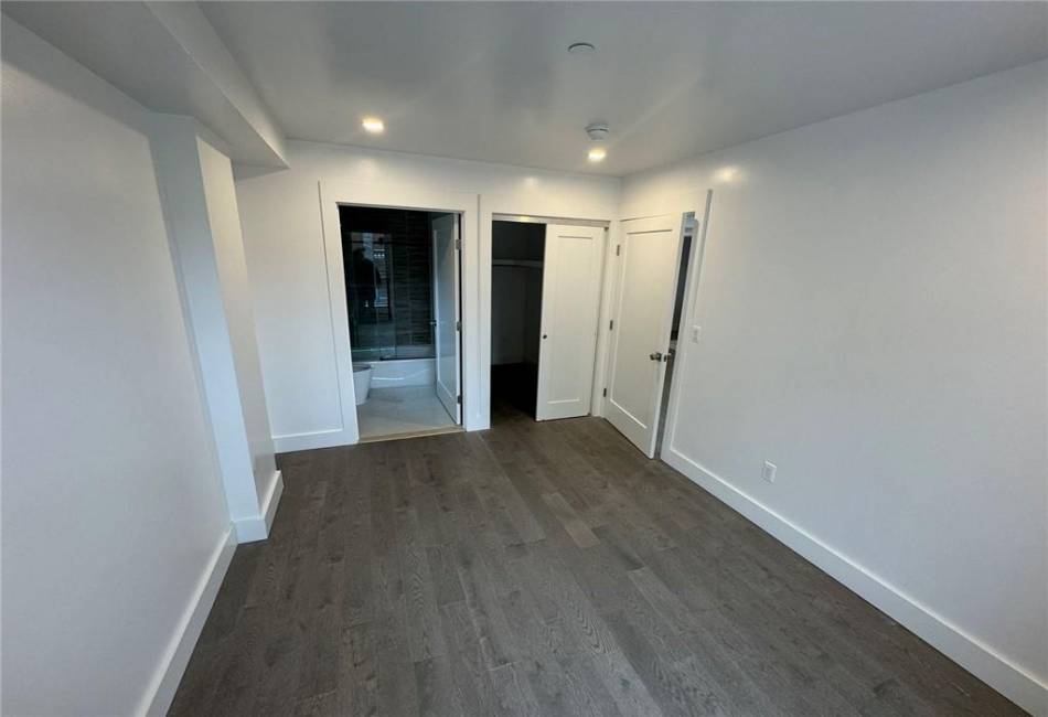 2066 85th Street, Brooklyn, New York 11214, 2 Bedrooms Bedrooms, ,2 BathroomsBathrooms,Residential,For Sale,85th,480031